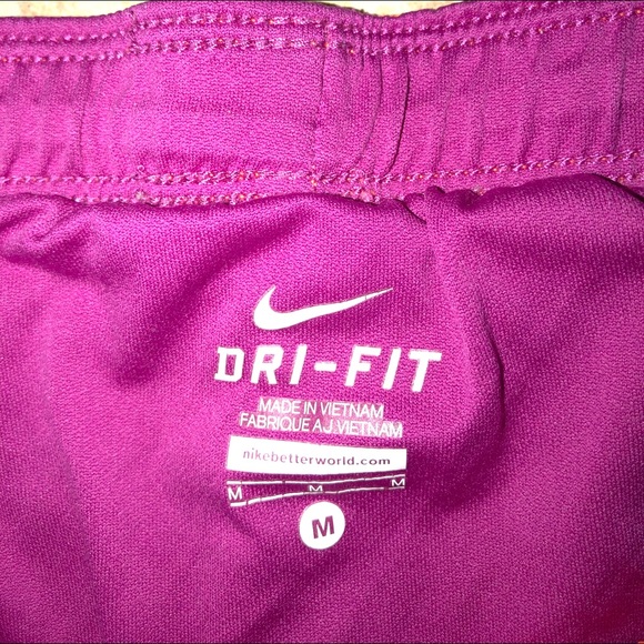 Nike athletic shorts - Picture 3 of 4